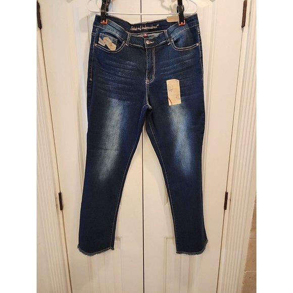 NWT WOMENS 15/34 1/2 BOOT CUT STRETCH MATERIAL DARK BLUE DISTRESSED JEANS - Picture 2 of 12